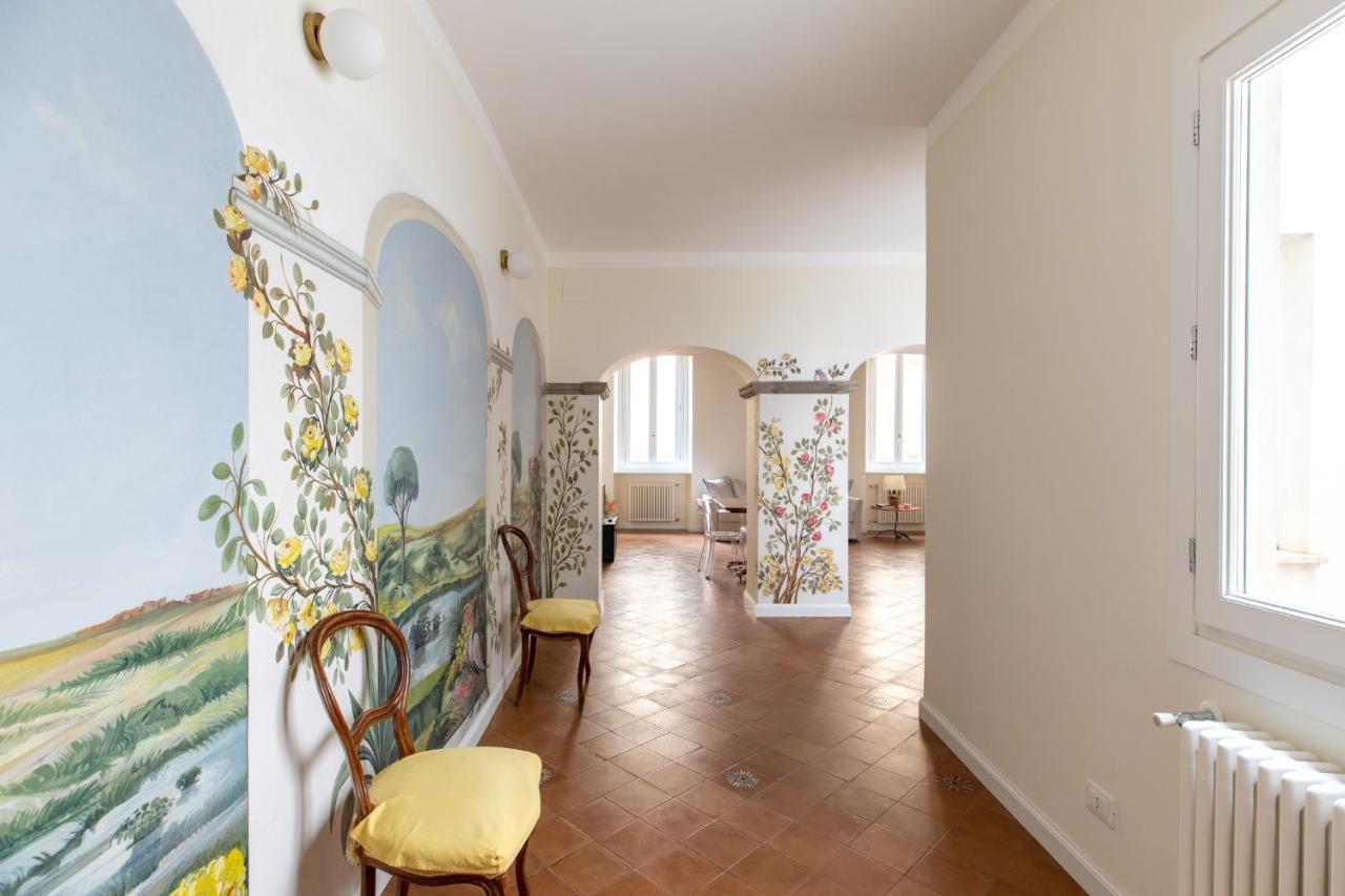 Iflat The Flowers Of Rome Bagian luar foto